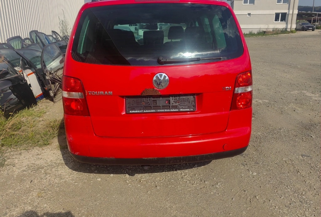 VW Touran 1.9TDI BLS снимка 2