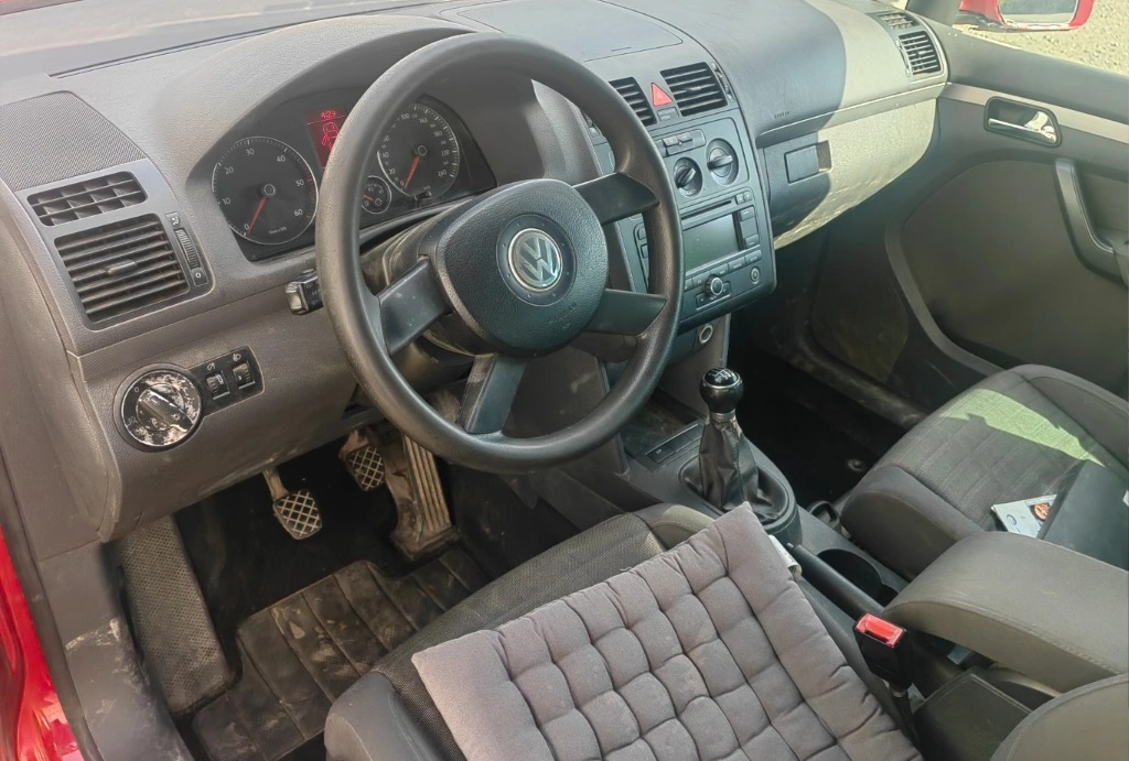 VW Touran 1.9TDI BLS снимка 7