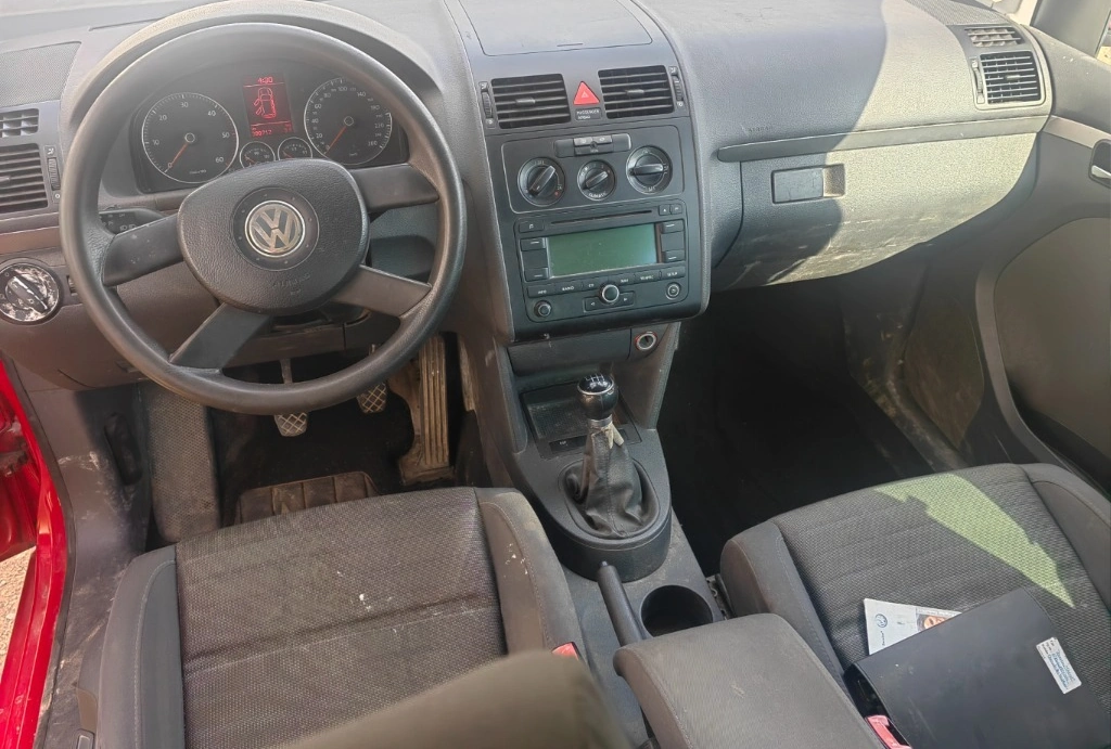 VW Touran 1.9TDI BLS снимка 8