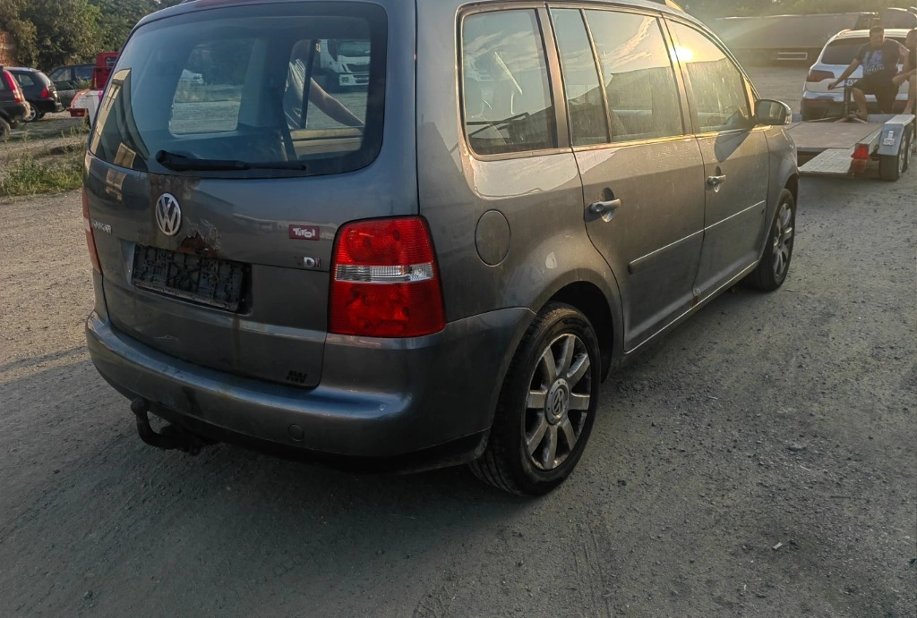 VW Touran 2.0TDI BKD снимка 5