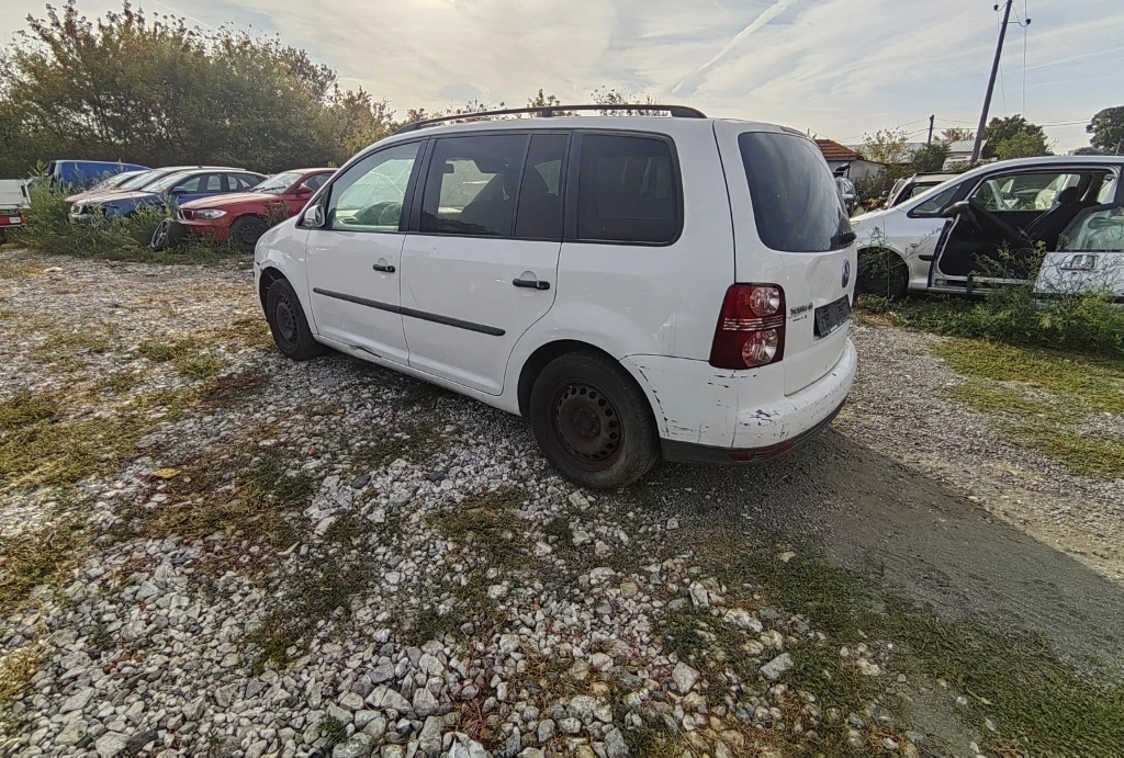 VW Touran 1.9TDI BXE 6ск снимка 4