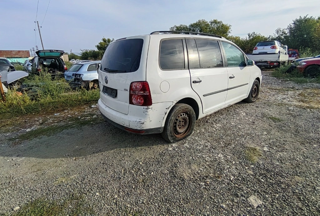 VW Touran 1.9TDI BXE 6ск снимка 5