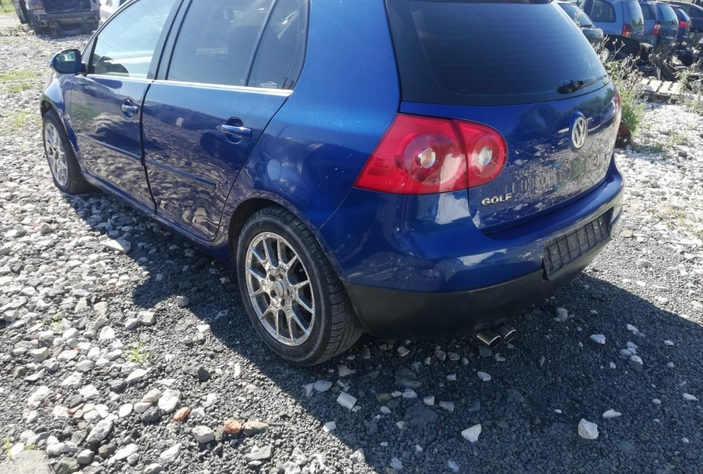 VW Golf 1.6FSI BAG снимка 3