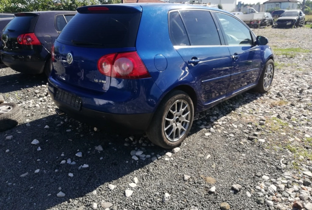 VW Golf 1.6FSI BAG снимка 4