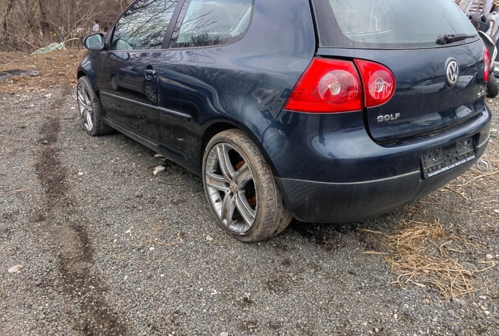 VW Golf 1.6FSI снимка 4