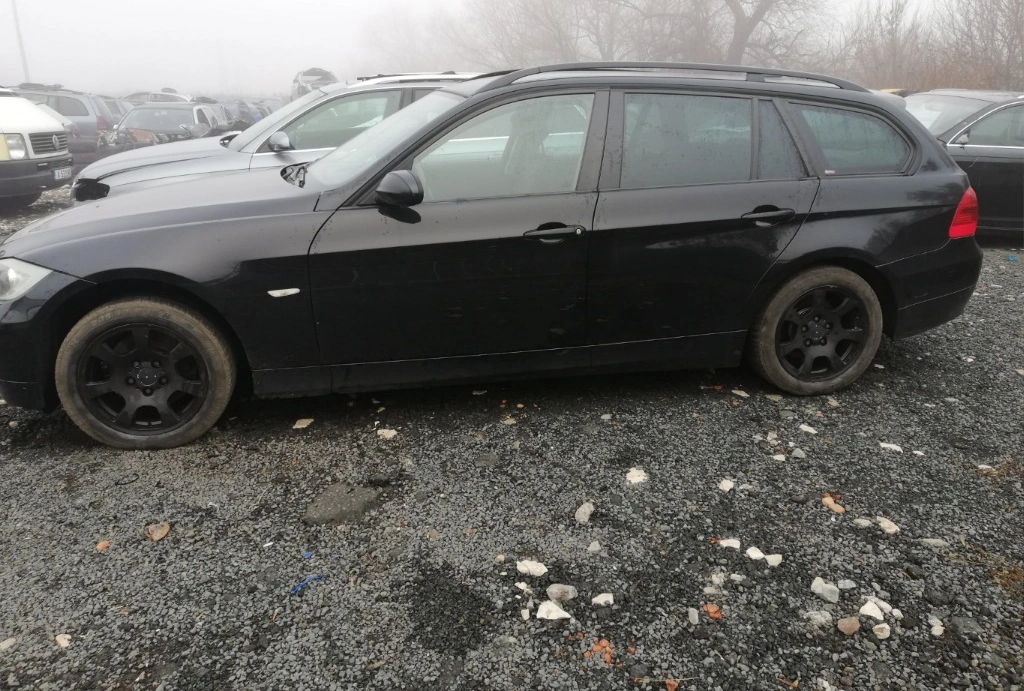 BMW 320 2.0TDI снимка 7