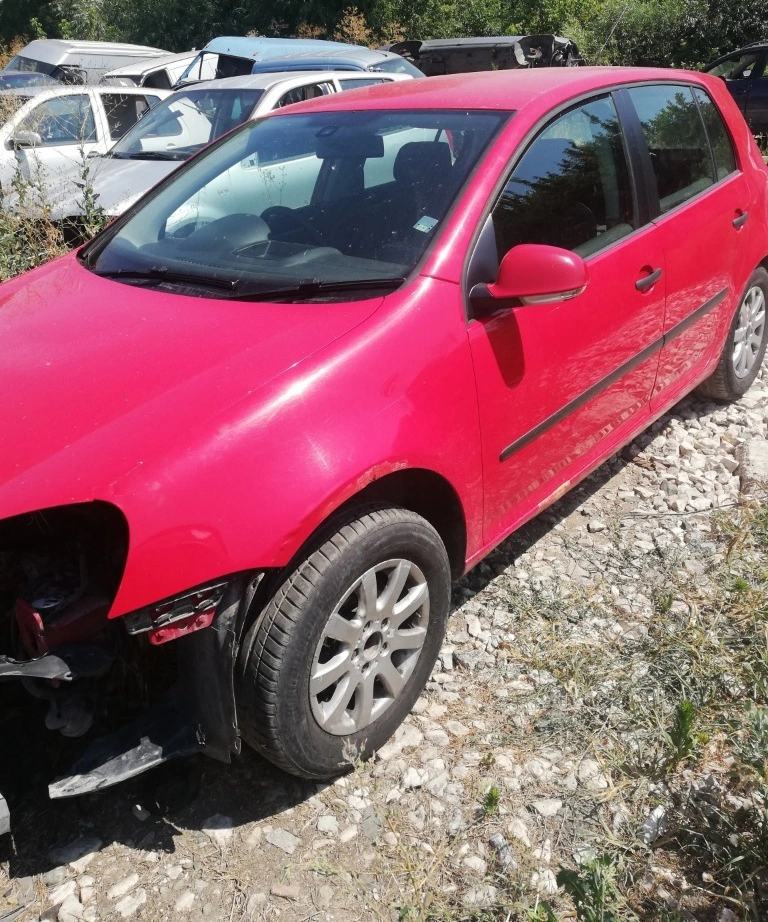 VW Golf 1.9TDI BKC снимка 2