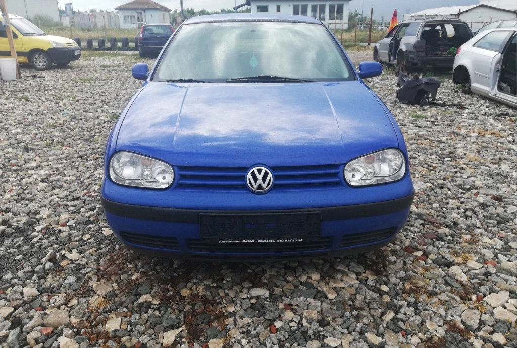 VW Golf 1.6