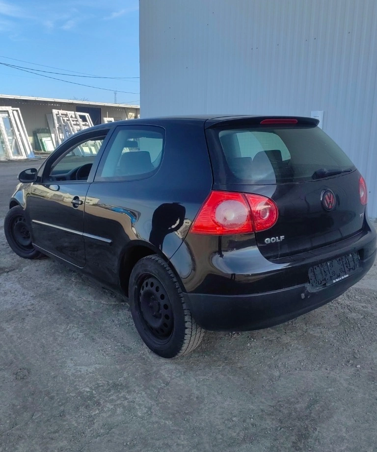 VW Golf 1.6FSI снимка 6