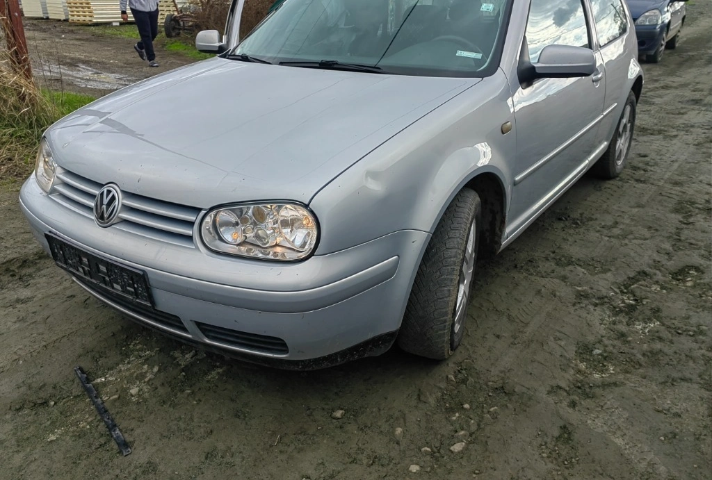 VW Golf 1.6i снимка 3