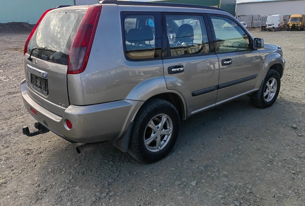 Nissan X-Trail 2.2 снимка 6