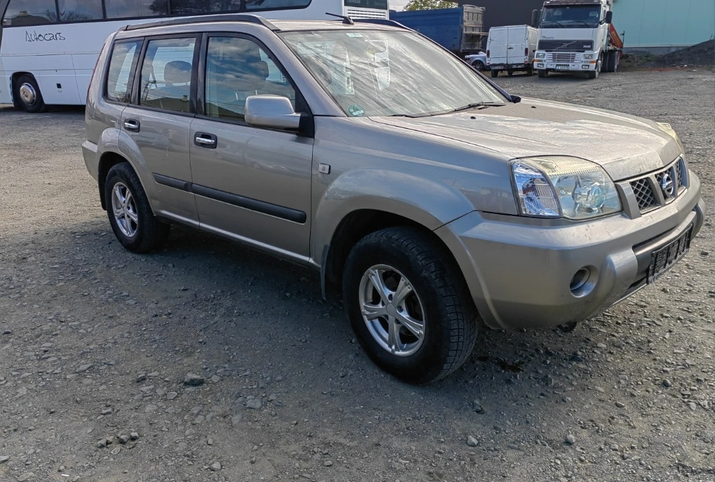 Nissan X-Trail 2.2 снимка 2