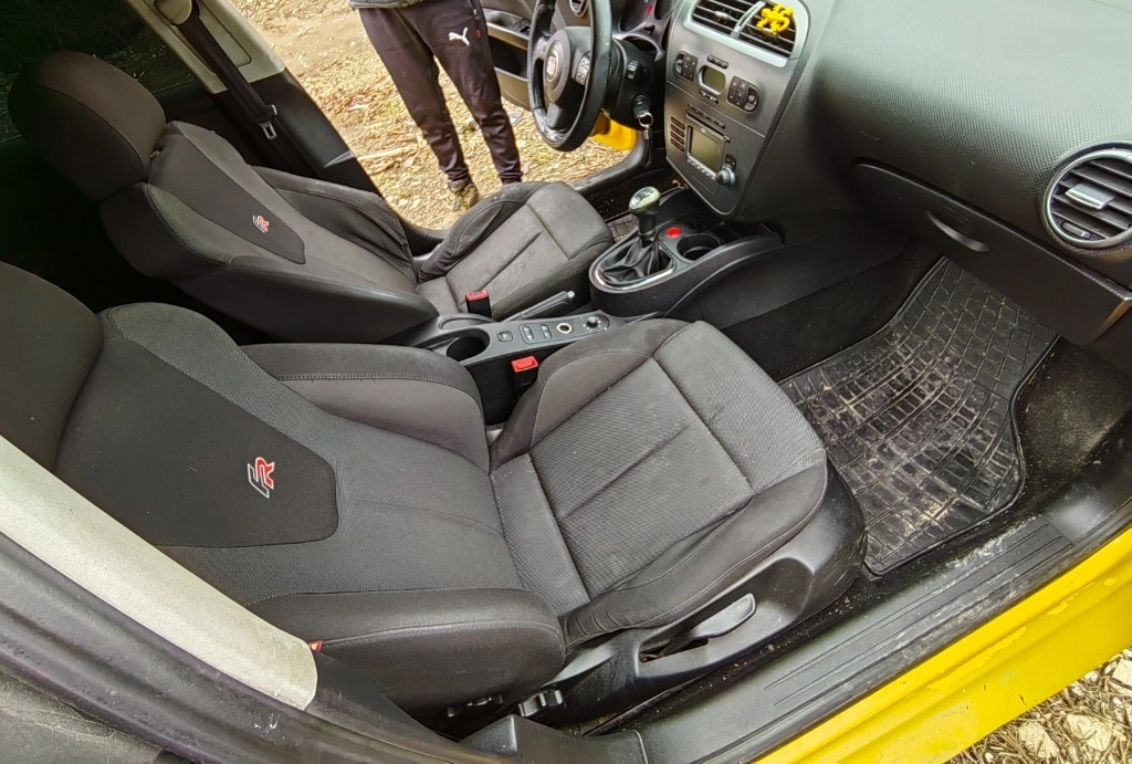 Seat Leon 2.0TDI FR снимка 8