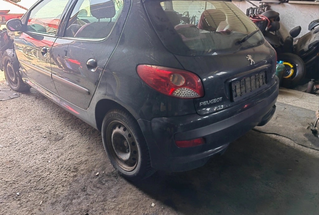 Peugeot 206 Plus 1.4i снимка 2