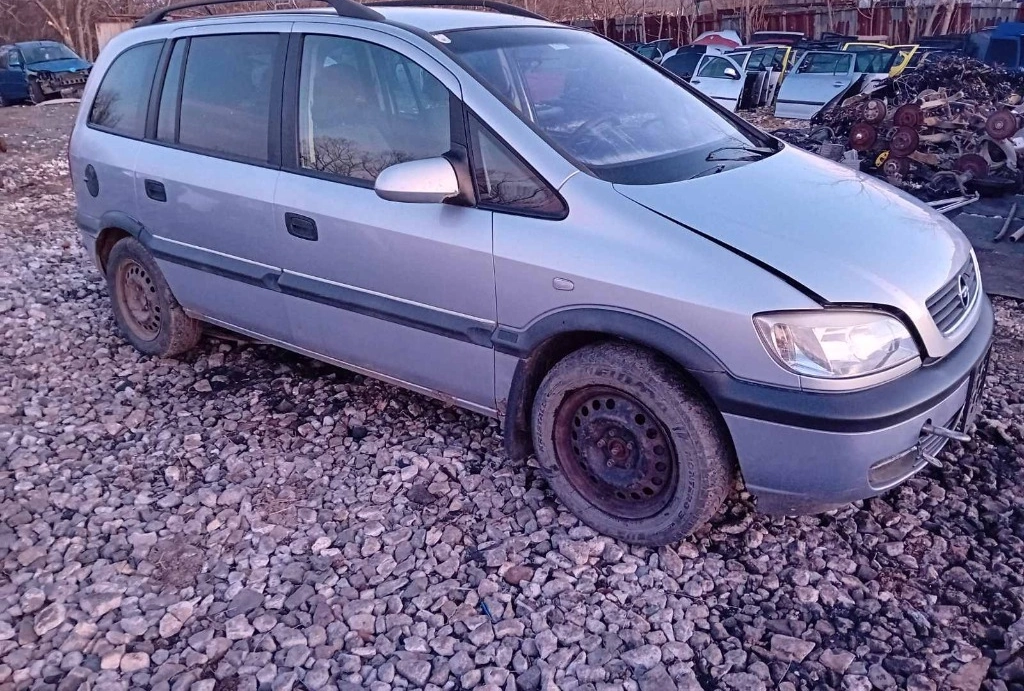 Opel Zafira 2.0CDTI снимка 2