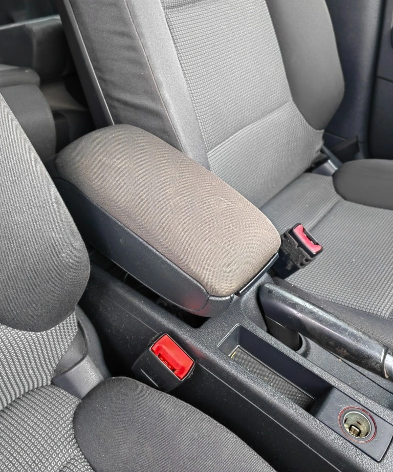Audi A3 Sportback 1.6i BUG 5ск снимка 8
