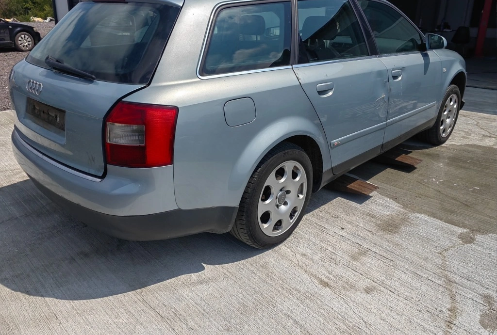 Audi A4 1.9tdi 131 снимка 7