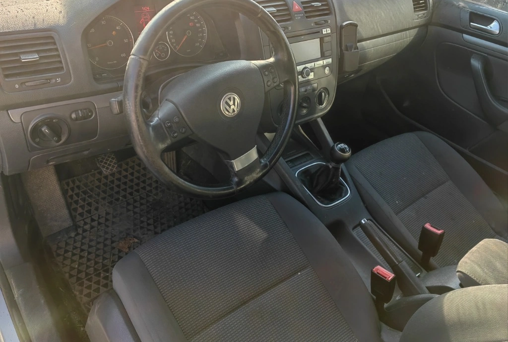 VW Golf 1.9 BLS снимка 8