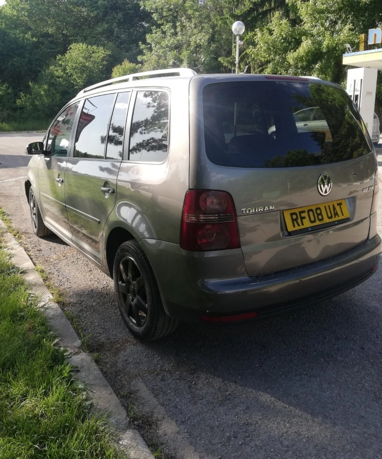 VW Touran 1.9TDI 6скорост снимка 4