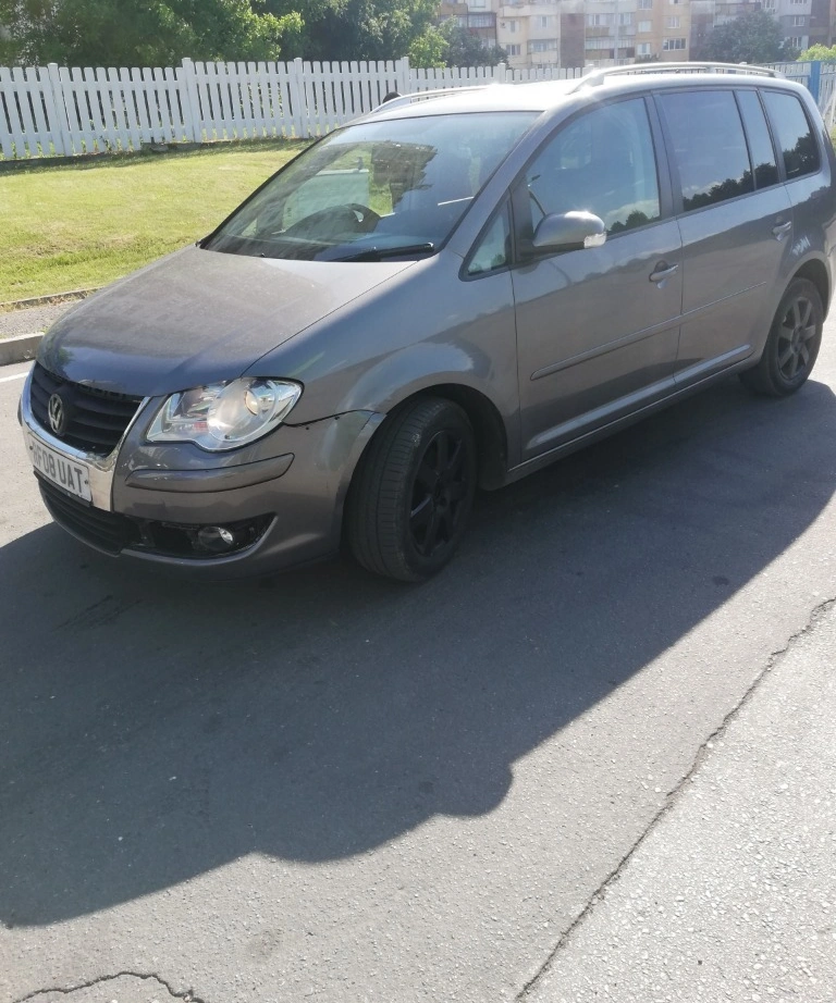 VW Touran 1.9TDI 6скорост снимка 2