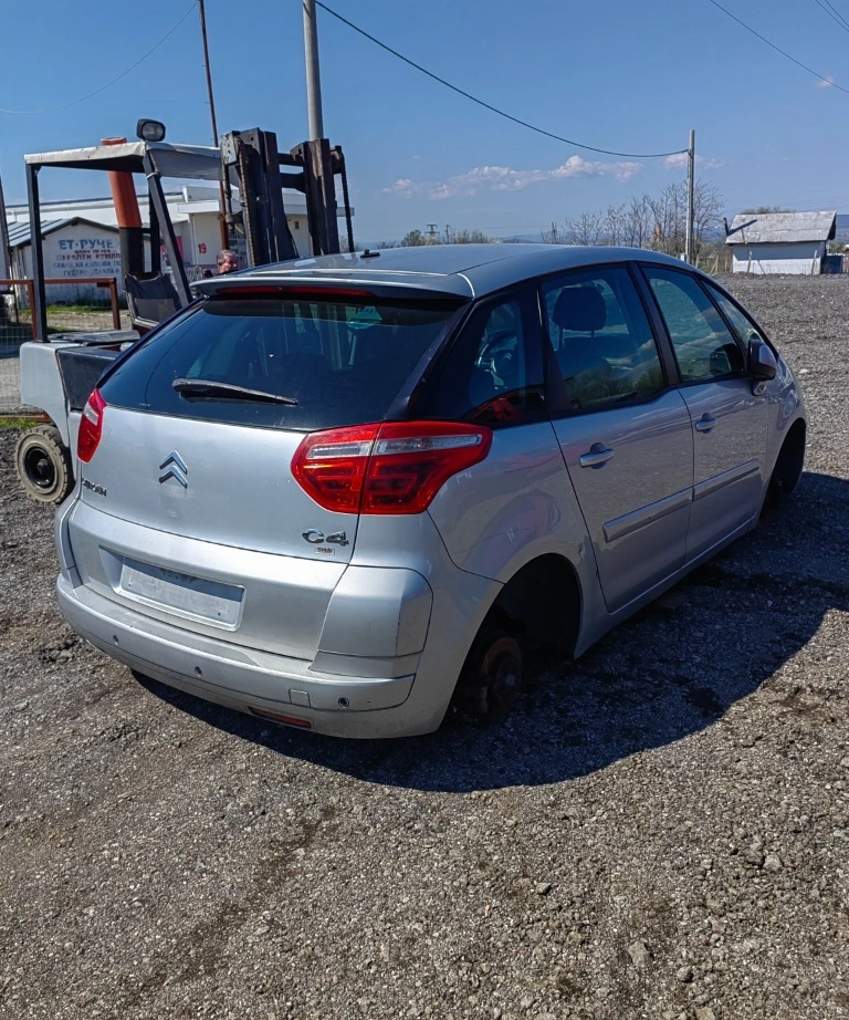 Citroen C4 Picasso 1.6hdi снимка 4