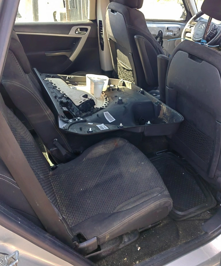 Citroen C4 Picasso 1.6hdi снимка 8