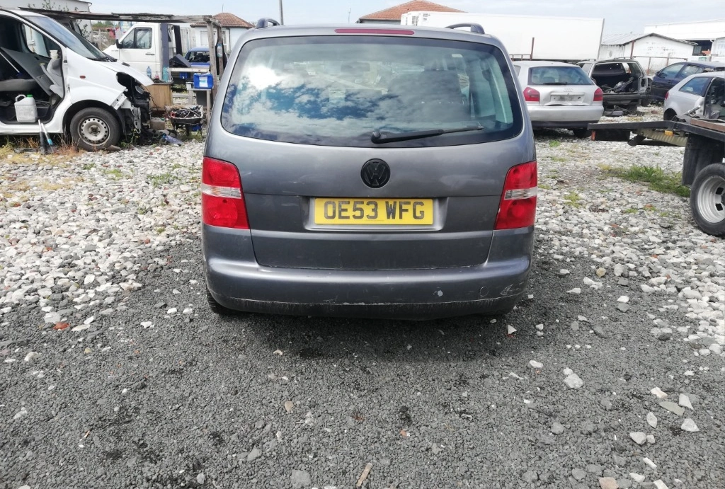 VW Touran 1.9TDI AVQ 6ск снимка 2