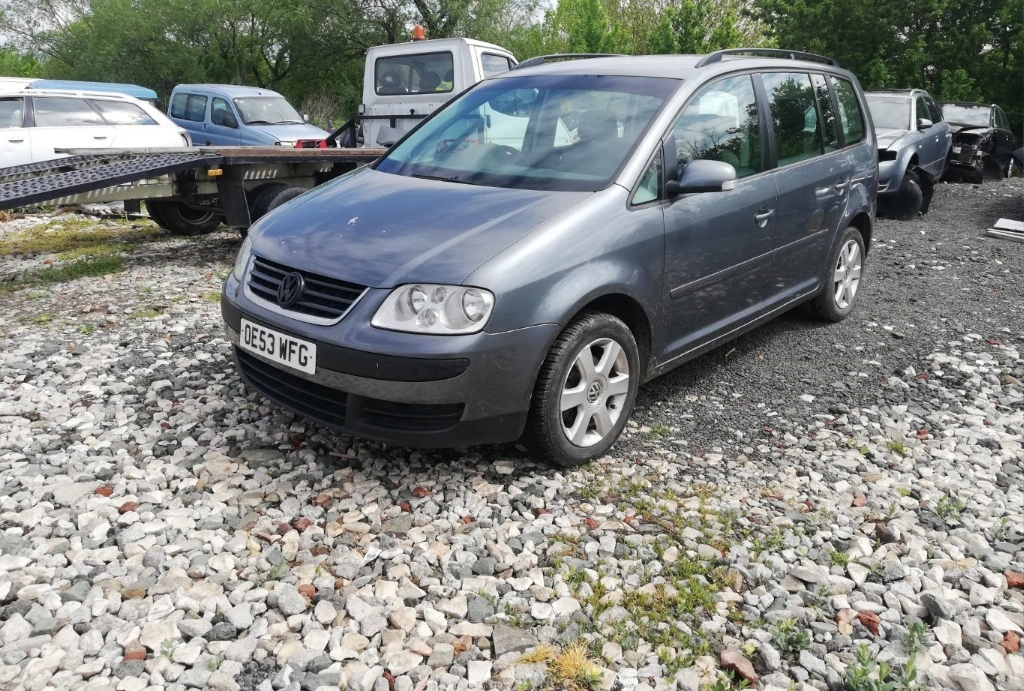 VW Touran 1.9TDI AVQ 6ск снимка 4