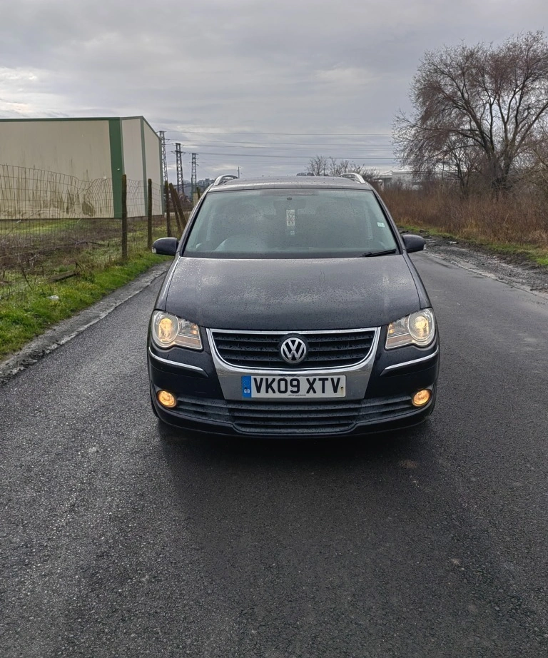 VW Touran 2.0TDI 170кс снимка 2