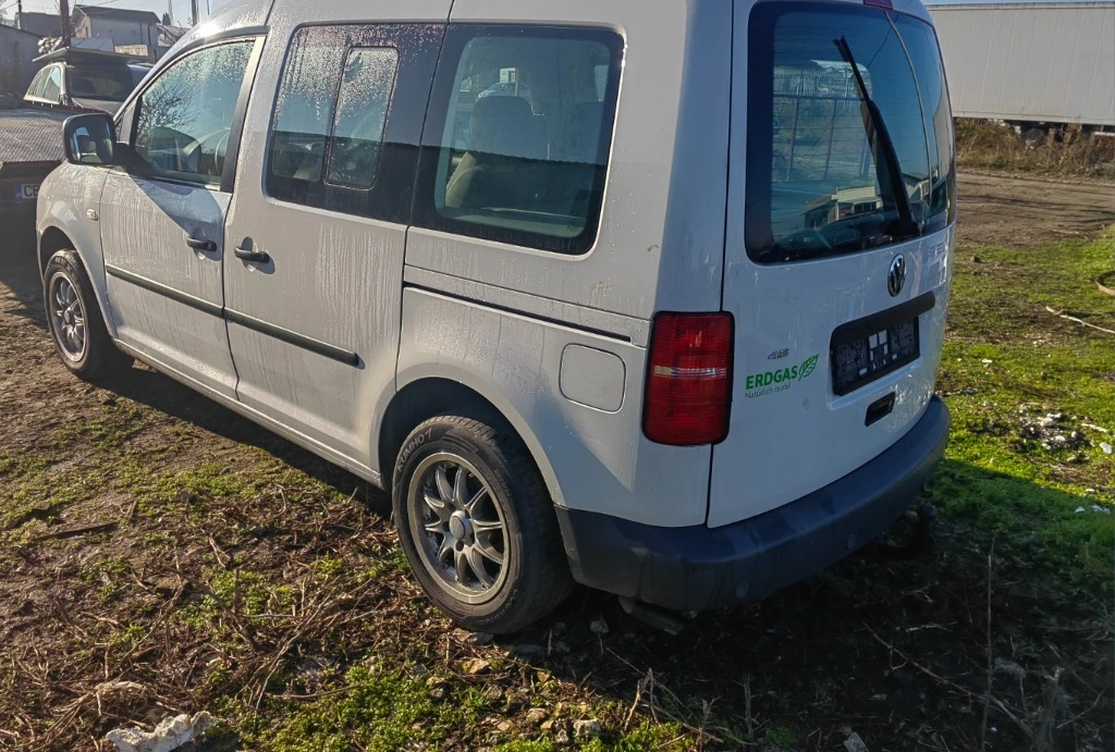 VW Caddy Life 2.0i Matan снимка 5