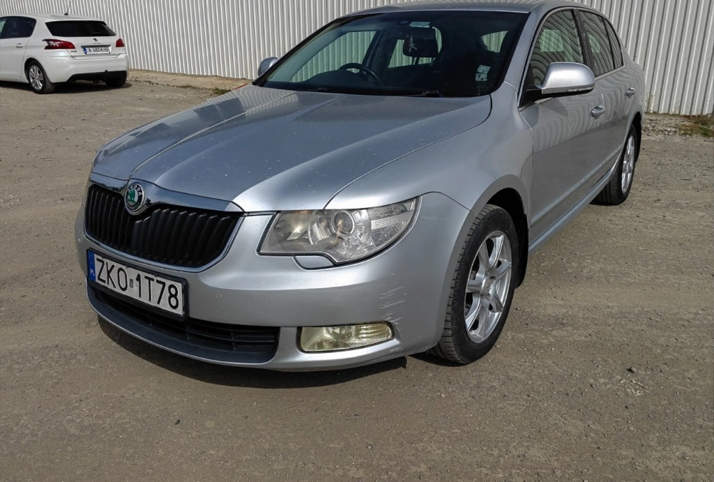 Skoda Superb 2.0TDI снимка 3