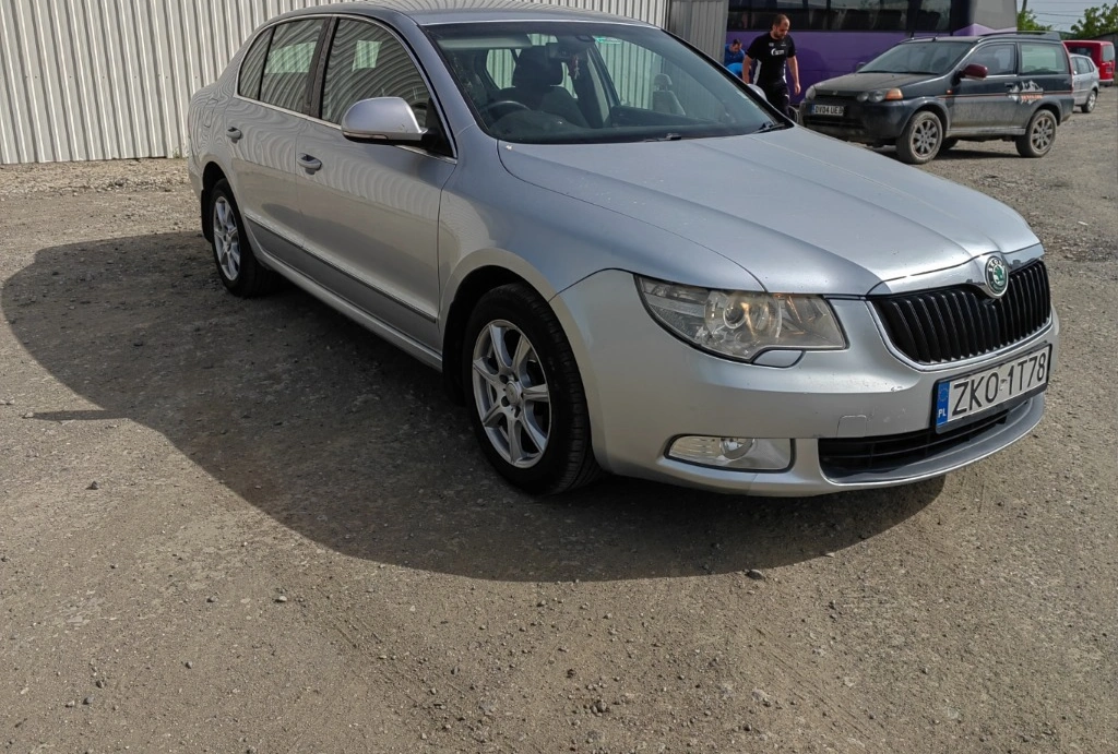 Skoda Superb 2.0TDI снимка 4