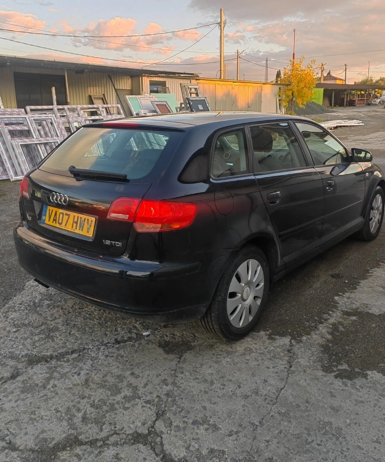 Audi A3 Sportback 1.9ТДИ BLS снимка 5