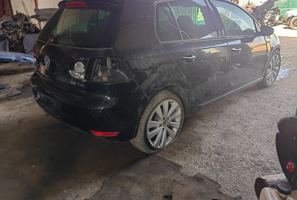 VW Golf 6 2.0CR снимка 2
