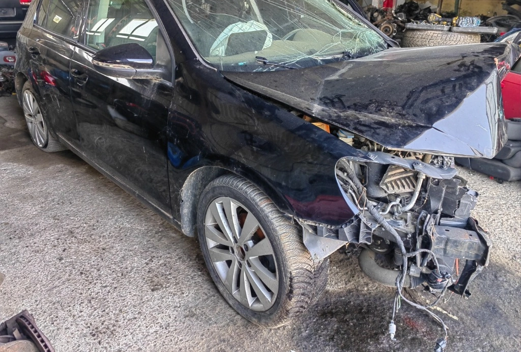 VW Golf 6 2.0CR снимка 4
