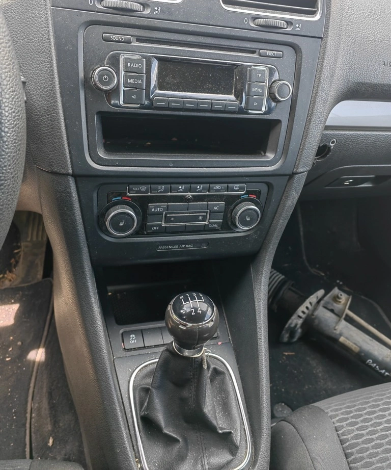 VW Golf 6 1.6CR CAY снимка 4