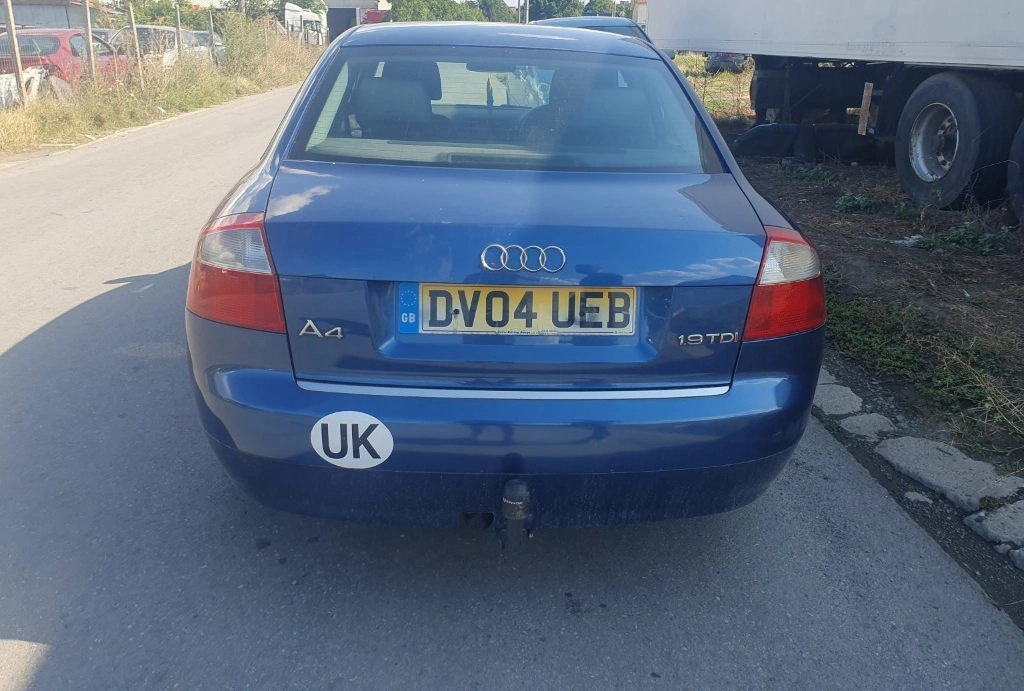 Audi A4 1.9 131кс снимка 4