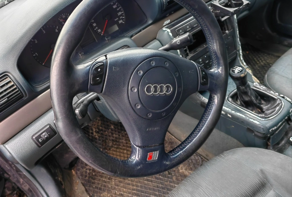 Audi A4 1.9TDI снимка 7