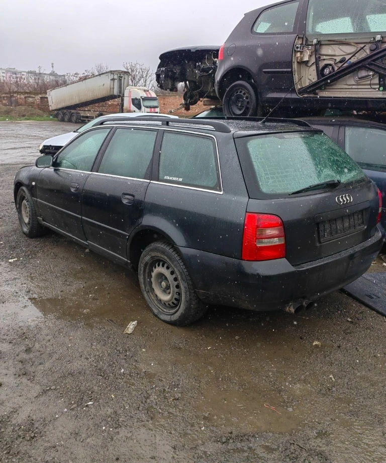 Audi A4 1.9TDI снимка 4