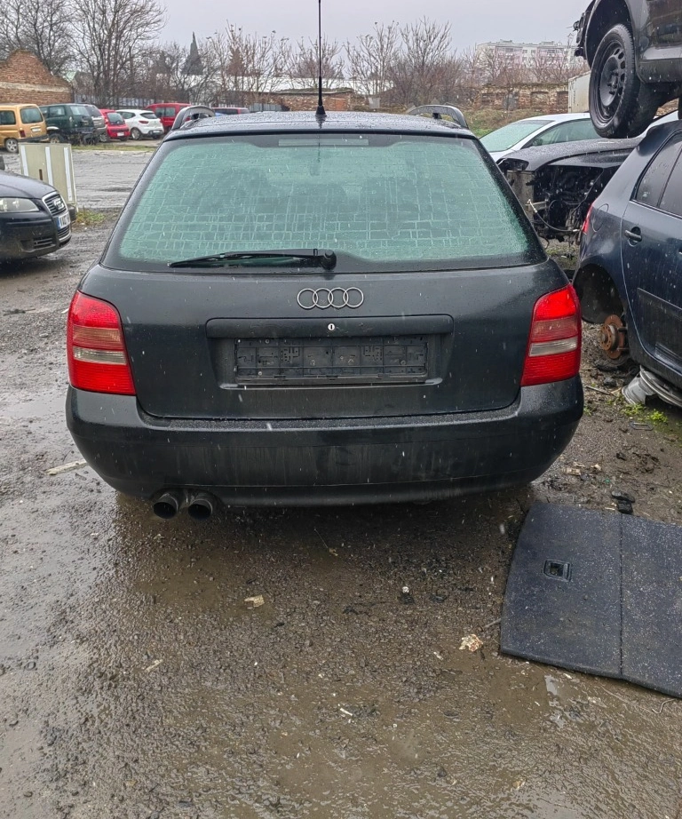 Audi A4 1.9TDI снимка 5