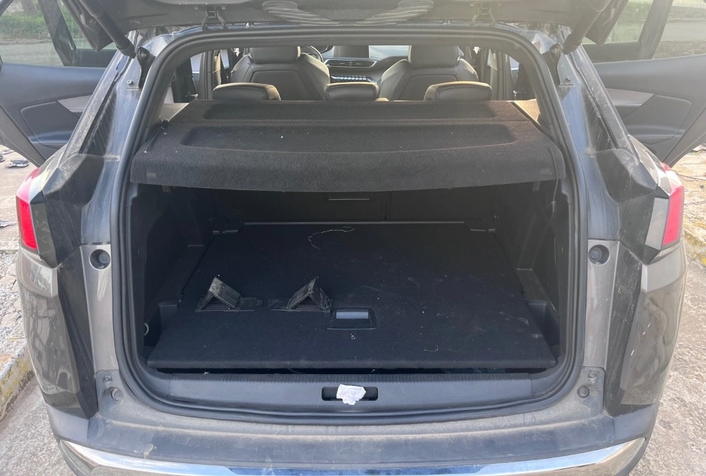 Peugeot 3008 2.0hdi 180кс GT снимка 8