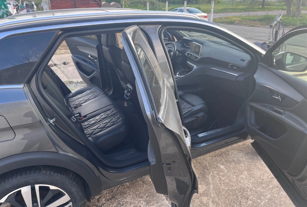 Peugeot 3008 2.0hdi 180кс GT снимка 7