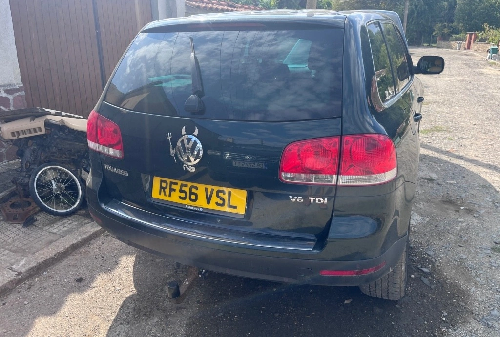 VW Touareg 3.0 V6 BKS