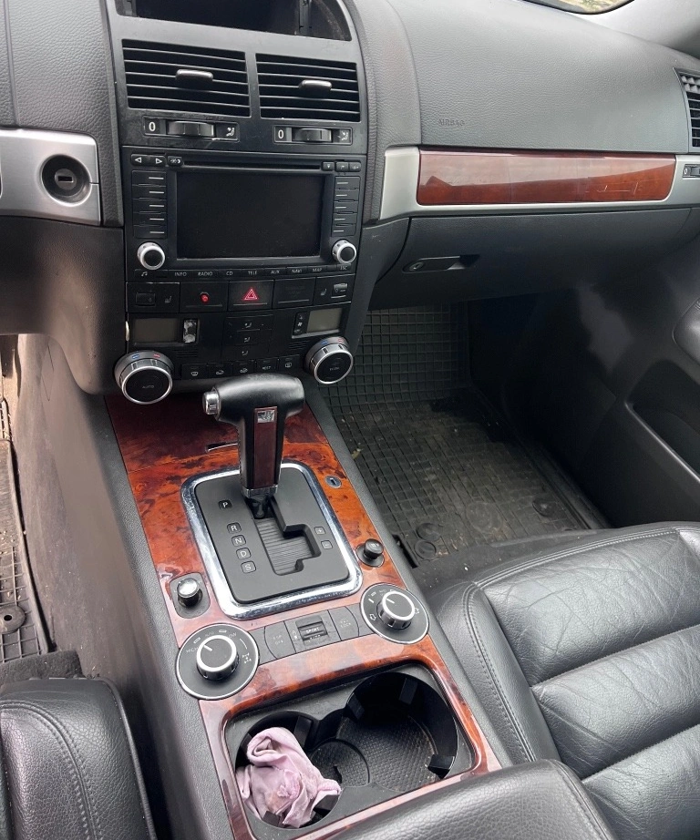 VW Touareg 3.2 V6 снимка 8